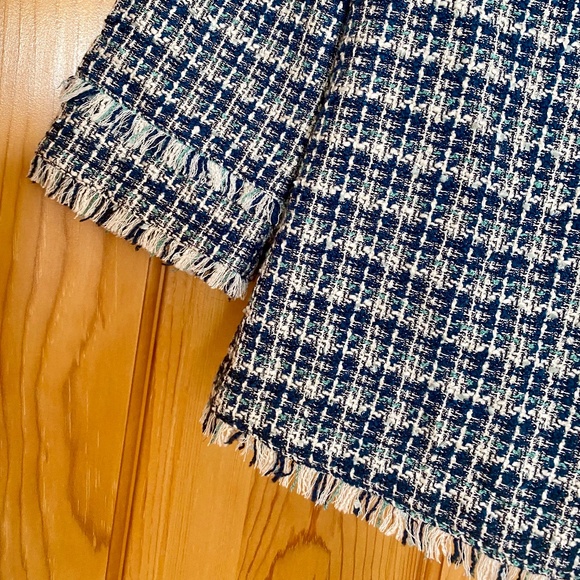 Ann Taylor Blouse Blue Tweed Plaid Fringe Size 4 Long Sleeve Work Top - Picture 3 of 4